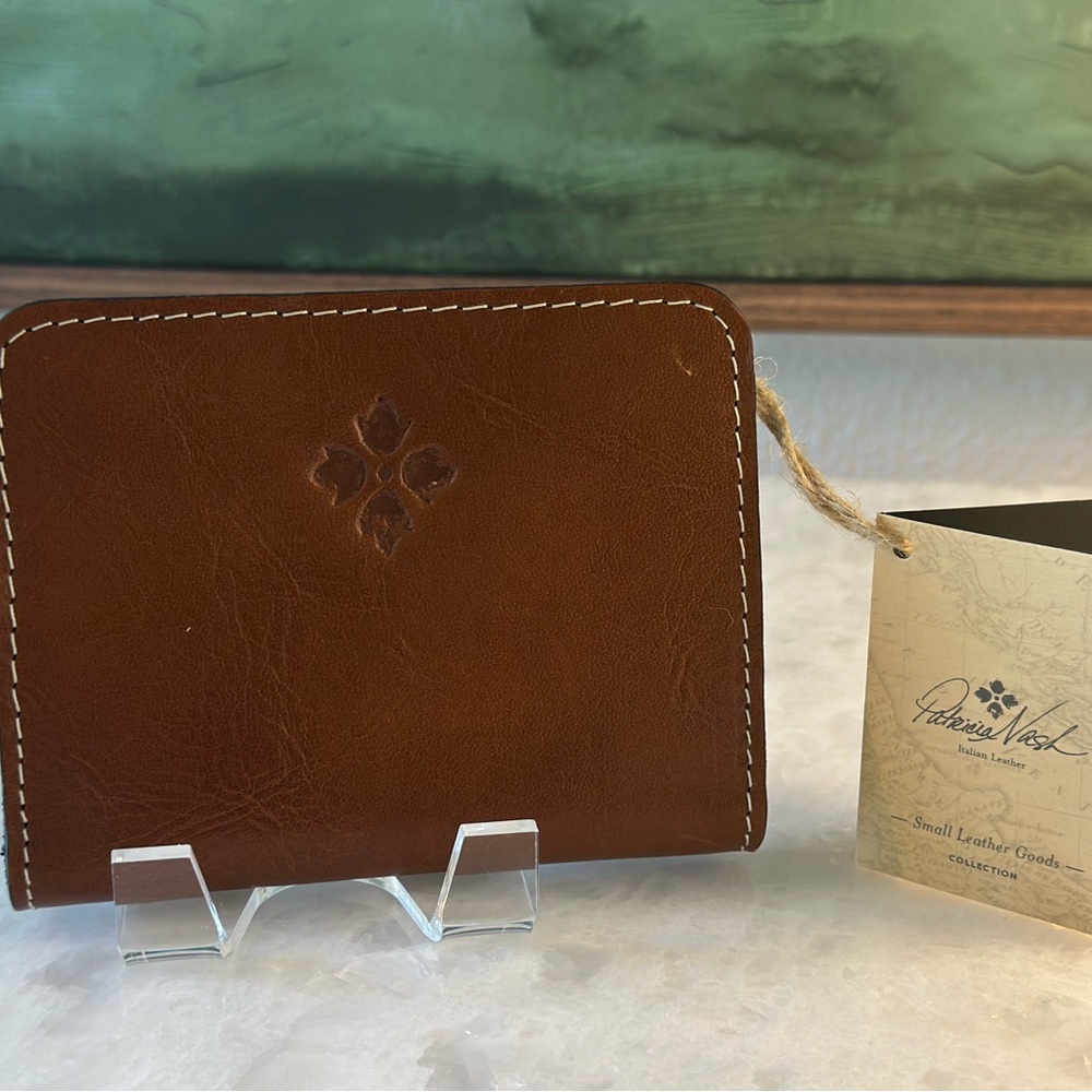 Patricia Nash Tan Italian Leather Wallet NWT